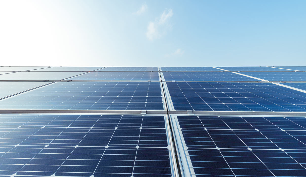 De Gaulle Fleurance a conseillé SunMind, filiale du Groupe VINCI, dans la création de son entité dédiée au solaire décentralisé en France, SunWave